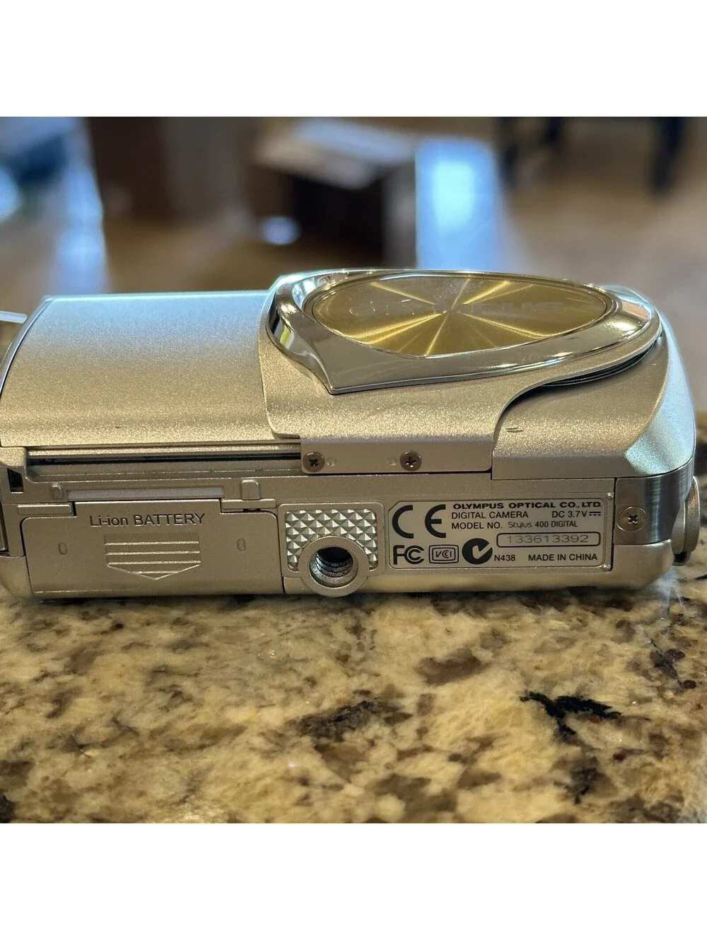 Olympus Stylus 400 Digital Camera w/ Battery, Charger, TESTED